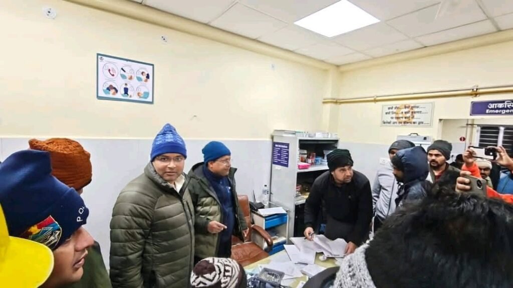 उत्तराखंड में जल विद्युत परियोजना की दो लोको ट्रेनों की आपस में टक्कर 70 मजदूर घायल