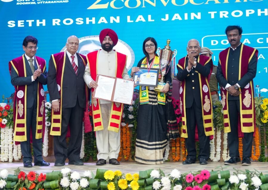 दीक्षांत केवल डिग्री नहीं, आत्मबोध से राष्ट्रबोध की यात्रा – राज्यपाल