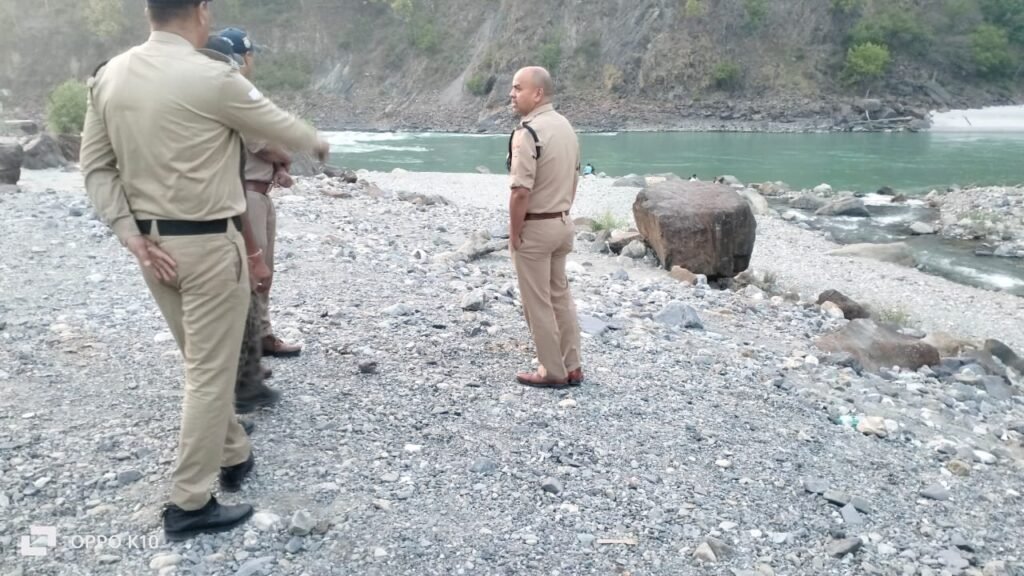 सत्यापन न करने पर 03 रिजॉर्ट स्वामियों के विरुद्ध हुई कड़ी चालानी कार्रवाई