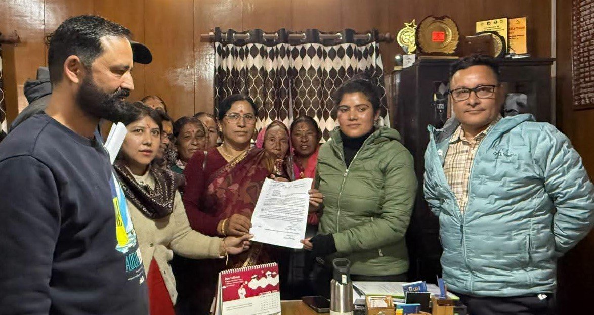 ज्योतिर्मठ में भालू के आतंक से दहशत, जनहानि पर फूटा लोगों का गुस्सा